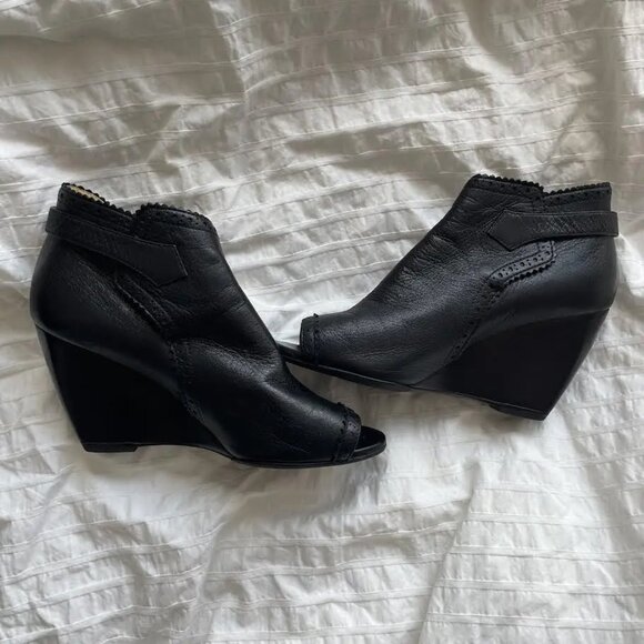 Balenciaga Leather Wedges - Picture 2 of 7